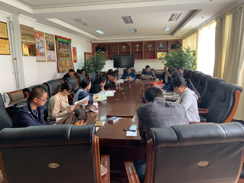 1561022358051015138.jpg 拉萨市第三高级中学领导、毕业班班主任与王聪田院长一行举行招生座谈会.jpg