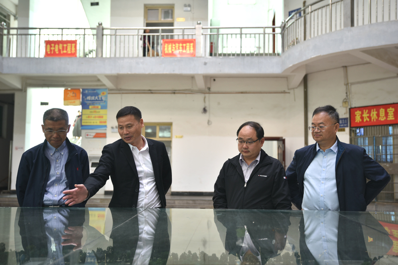 1603873509678030255.jpg DSC_2875_meitu_1.jpg