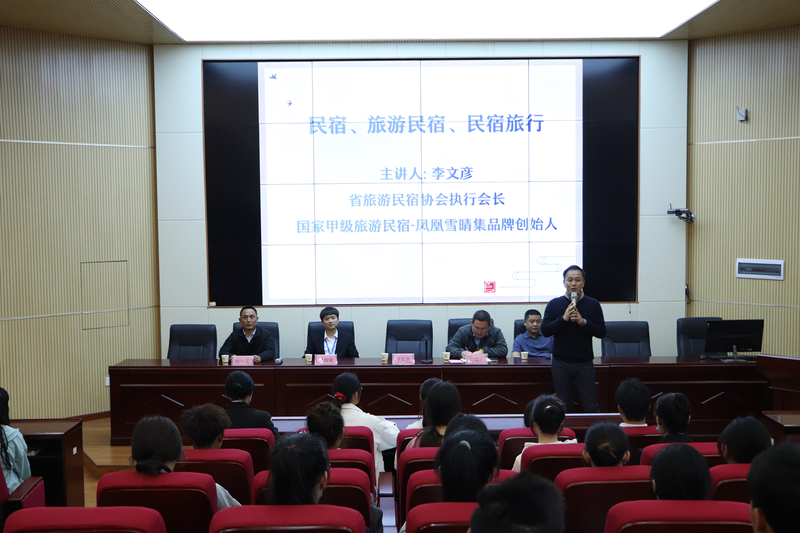 1681223926527097915.jpg IMG_8037.jpg