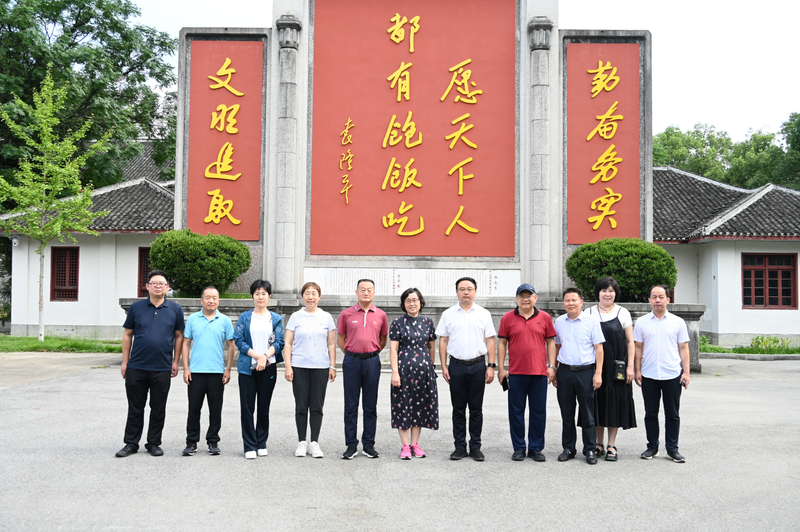 1690252488689013349.jpg 2d9d326a4a83d0fe9ce8b8cd5996df7.jpg